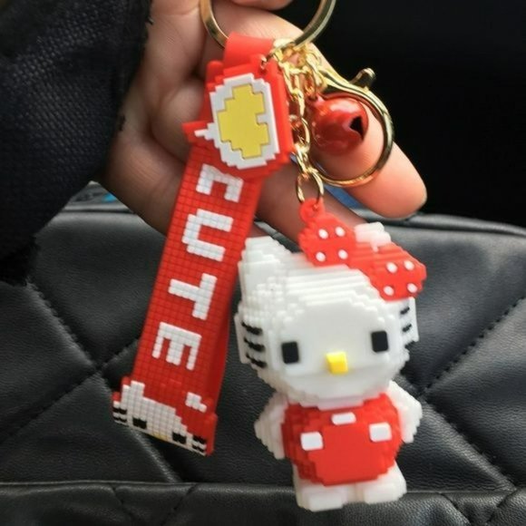 Keychain Hello Kitty red white  new 3 D - Picture 1 of 13